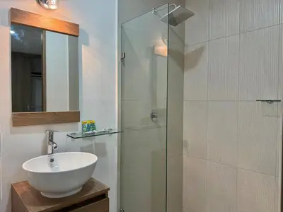 Un baño de Getaway with Incredible Sea View