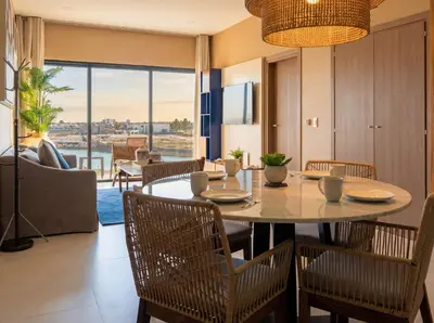 Plano de Modern Condo with Pool in Marina Mazatlan