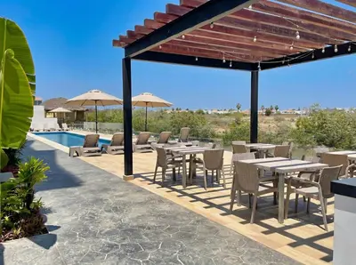 Plano de Modern Condo with Pool in Marina Mazatlan