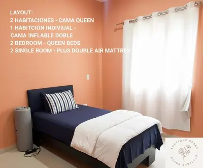 Cama o camas de una habitación en Golden Zone Gem 3-Suite Apt with Parking