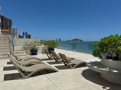Plano de Habitacion Frente al Malecon By Partner Host