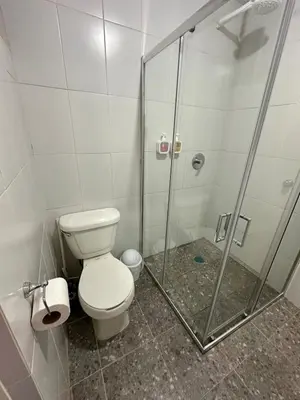 Un baño de Muy Centrico, Tec Mty, Hosp Angeles, Facturamos