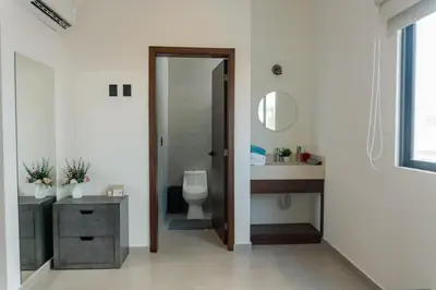 Plano de Cozy apartment just two blocks from the beach