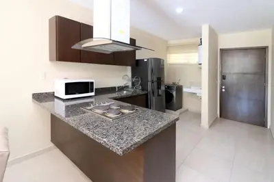 Plano de Beautiful apartment 1 block from the beach