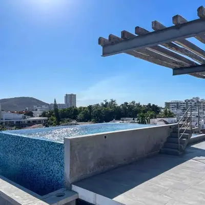 Lovely apartment with pool 4 blocks from the beach
