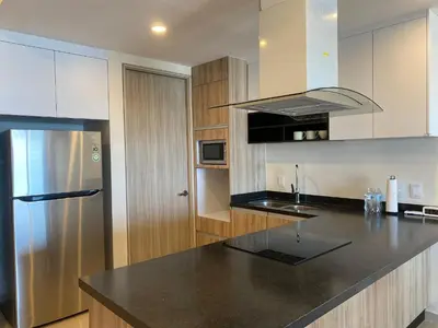 Una cocina o zona de cocina en ELEVE – Lujo frente al mar en la mejor ubicación de Mazatlán