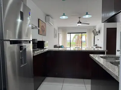 Una cocina o zona de cocina en Alojamiento Cerca de la Playa en Cerritos