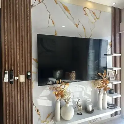 Modern apartment overlooking the ocean in front of the esplanade