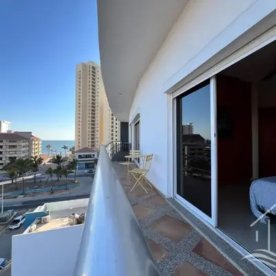 Promo-1BR-Pool-Beachfront-OXXO-Views-Sleeps 4