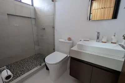 Un baño de Oceanna 333 Hermoso departamento en cerritos