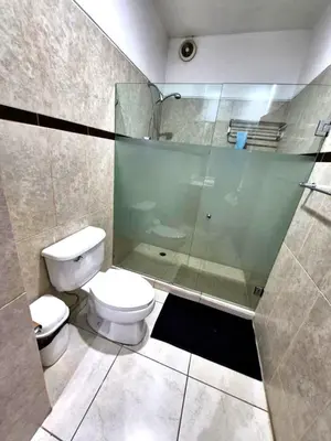 Un baño de Horizon Azul Pacifico Lujo frente Playa y Malecón
