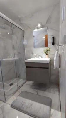 Un baño de Apartment 4 NON 1, espacioso y bien ubicado