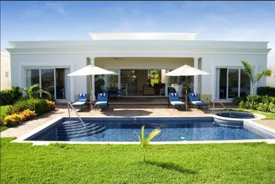Piscina en o cerca de Pueblo Bonito Emerald Luxury Villas & Spa All Inclusive