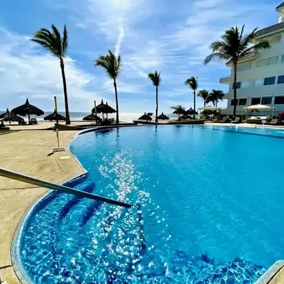 FRENTE AL MAR A PIE DE PLAYA ALBERCA y JACUZZI 7