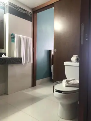 Un baño de Don Pelayo Pacific Beach