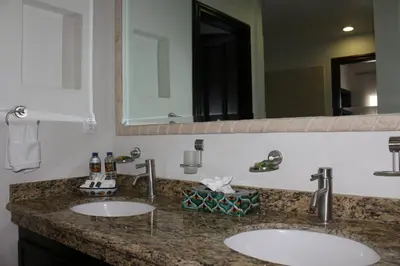 Un baño de Las Villas Hotel & Golf By Estrella del Mar