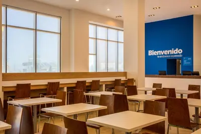 Un restaurante o sitio para comer en One Chihuahua Fashion Mall