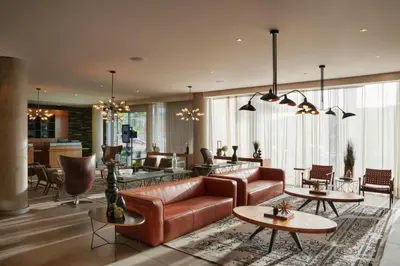 Zona de estar de Four Points by Sheraton Distrito Uno Chihuahua