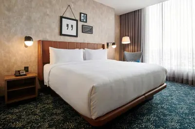 Cama o camas de una habitación en Four Points by Sheraton Distrito Uno Chihuahua