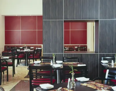 Un restaurante o sitio para comer en Fiesta Inn Express Ciudad Obregón