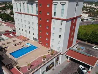 Piscina en o cerca de Fiesta Inn Express Ciudad Obregón