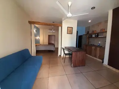 Una cocina o zona de cocina en Aguacate Suites