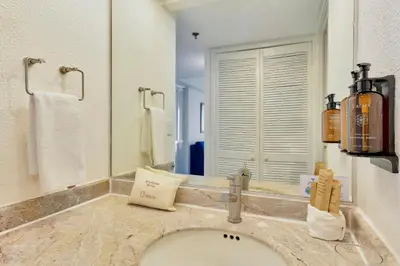 Un baño de Fiesta Inn Express Chihuahua