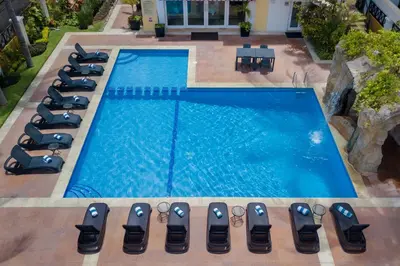 Piscina en o cerca de Best Western Hotel Posada Freeman Zona Dorada