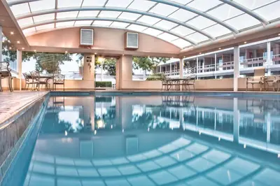 Piscina en o cerca de HM Mirador