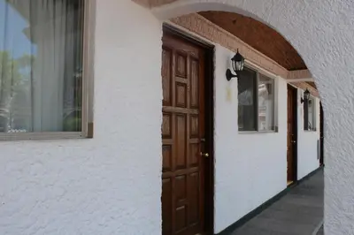 Plano de State Inn
