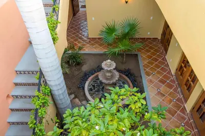 Jardín al aire libre en Casa Linda