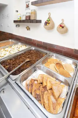 Comida en o cerca de este hotel