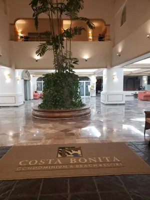 El vestíbulo o zona de recepción de Condo Costa Bonita Beach & Resort