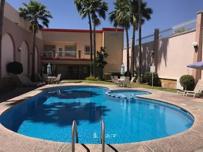 Piscina en o cerca de Hotel Santiago Plaza