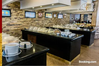 Comida en o cerca de este hotel