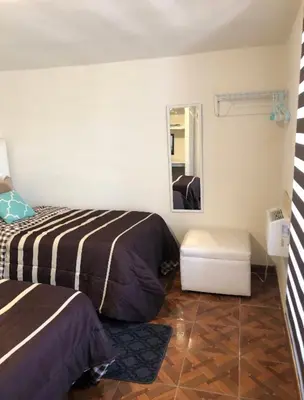 Plano de Agradable* y Cómodo Departamento Familiar (WiFi)