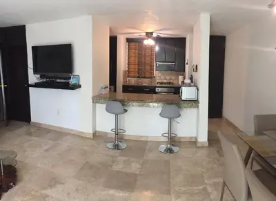 Una cocina o zona de cocina en Departamento comodo, a media cuadra de la playa.