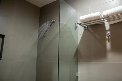 Un baño de Varali Grand Hotel