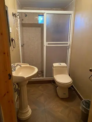 Un baño de Cabaña el Pino 1