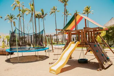Zona de juegos infantil en Departamento NUEVO equipado completo!!
