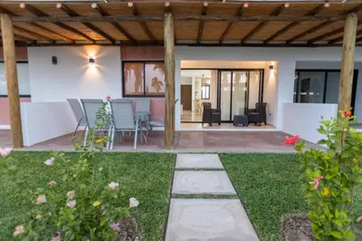 Jardín al aire libre en Departamento nuevo en PLANTA BAJA