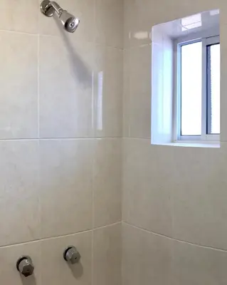 Un baño de HOTEL COLIBRÍ