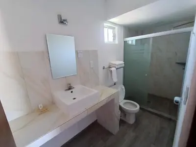 Un baño de Noas Hotel