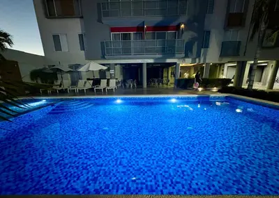Piscina en o cerca de Departamento con BONITA VISTA , BALCÓN y ALBERCA !! en CERRITOS - 406 A -