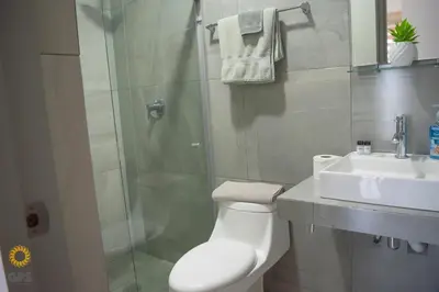 Un baño de Depa en la marina a 5min de la playa by G P S rentas