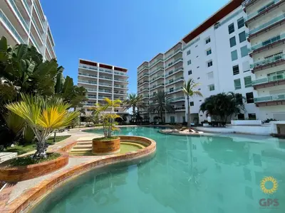 Piscina en o cerca de Depa en la marina a 5min de la playa by G P S rentas