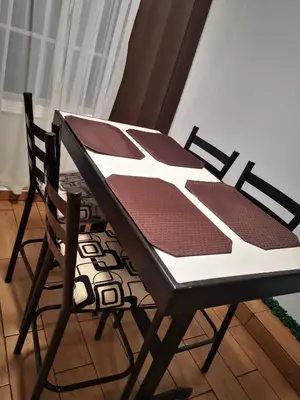 Plano de 2-bedroom apartment centrally located, near us consulate