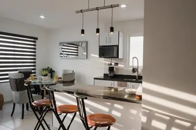 Una cocina o zona de cocina en Amplio, hermoso, cómodo depa en Mazatlán