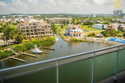 Vista de un río cerca de este apartamento