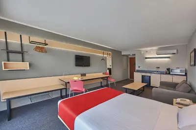 Una cocina o zona de cocina en City Express by Marriott Cananea